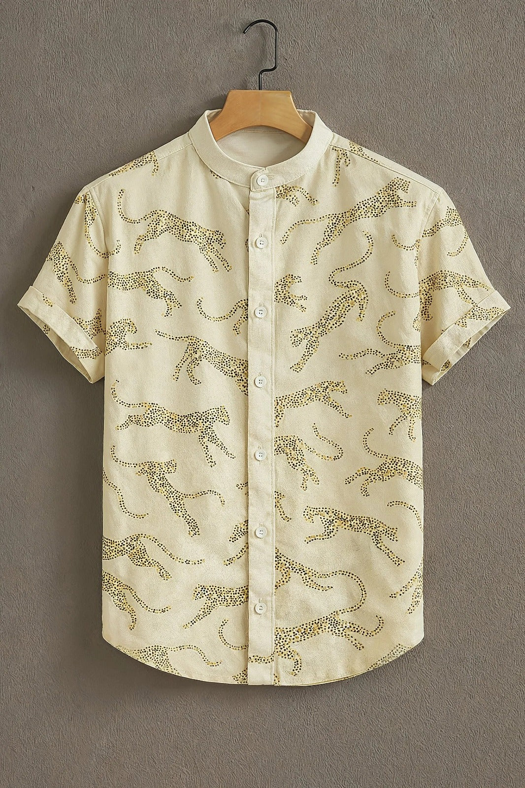 SharpShirt™ Wild Leopard Print Shirt